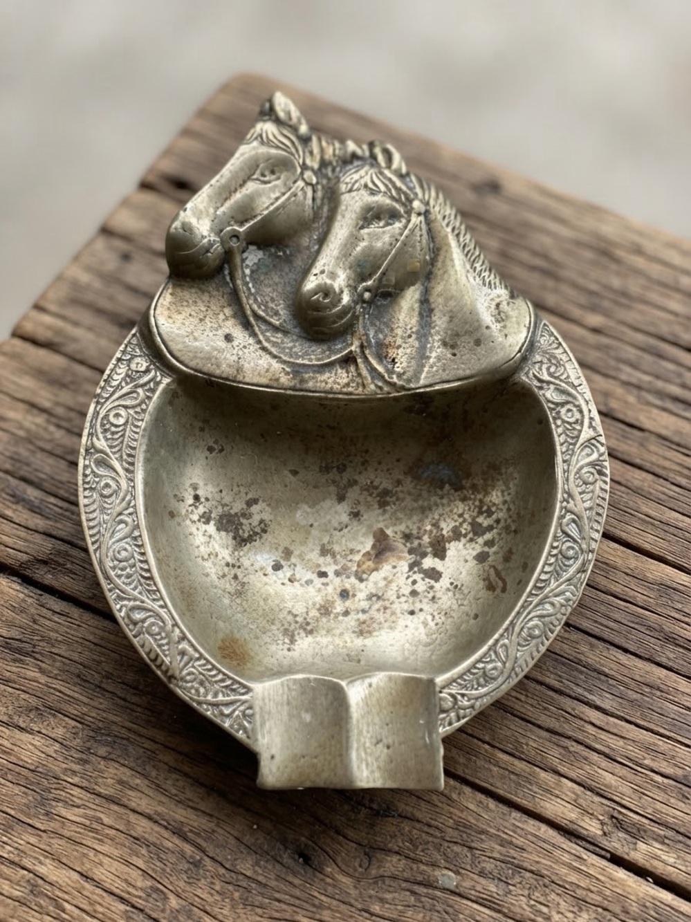 Vintage Antique Gold-Bronze Metal Dual Horse Head Equestrian Catchall & Ashtray - Picture 6 of 6